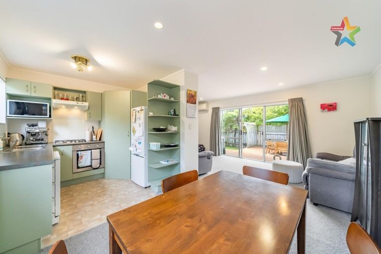 Photo of property in 34 Fenchurch Grove, Stokes Valley, Lower Hutt, 5019