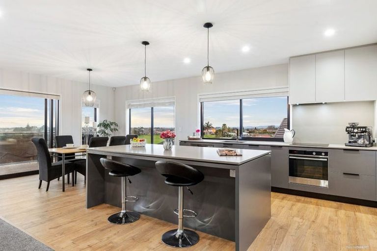 Photo of property in 14 Fisk Road, Pukekohe, 2120