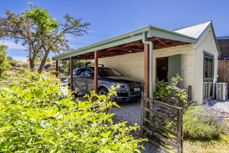 Photo of property in 43 Mcdonnell Road, Arrowtown, 9302