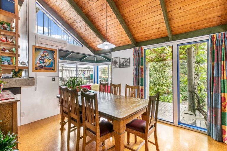 Photo of property in 76 Balmain Road, Chatswood, Auckland, 0626