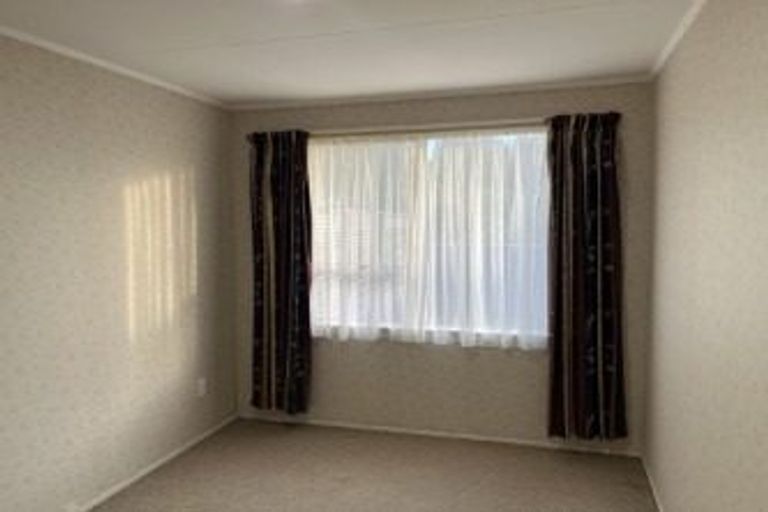 Photo of property in 91 Strathmore Avenue, Levin, 5510