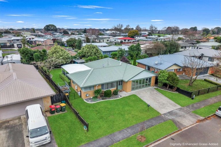 Photo of property in 16 Antrim Place, Nawton, Hamilton, 3200