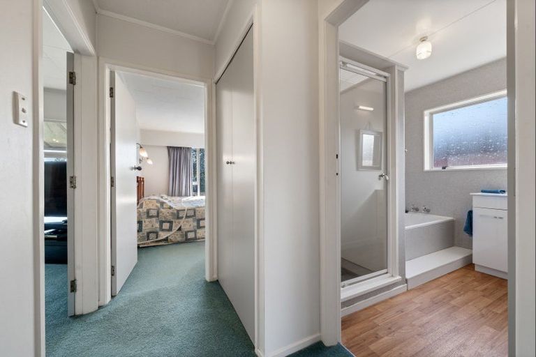 Photo of property in 19 Bronte Place, Whalers Gate, New Plymouth, 4310