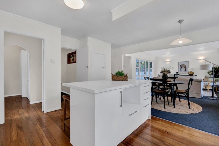 Photo of property in 10 Tasman Street, Vogeltown, New Plymouth, 4310