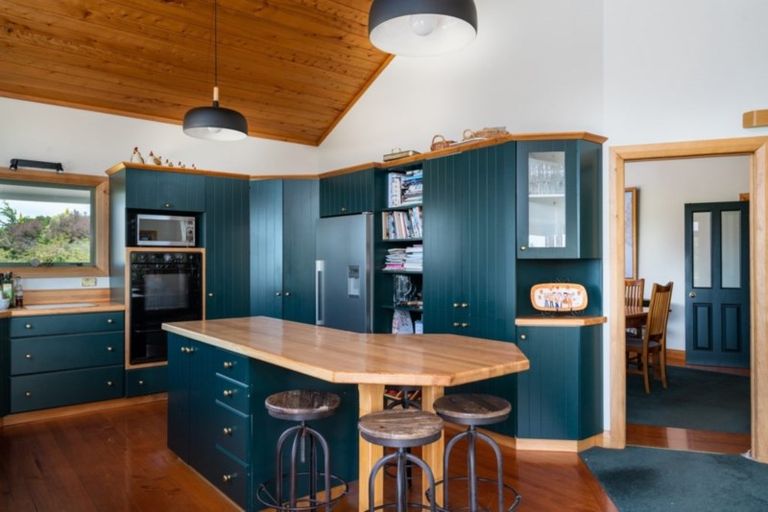 Photo of property in 22 Blue Ridge Drive, Acacia Bay, Taupo, 3385