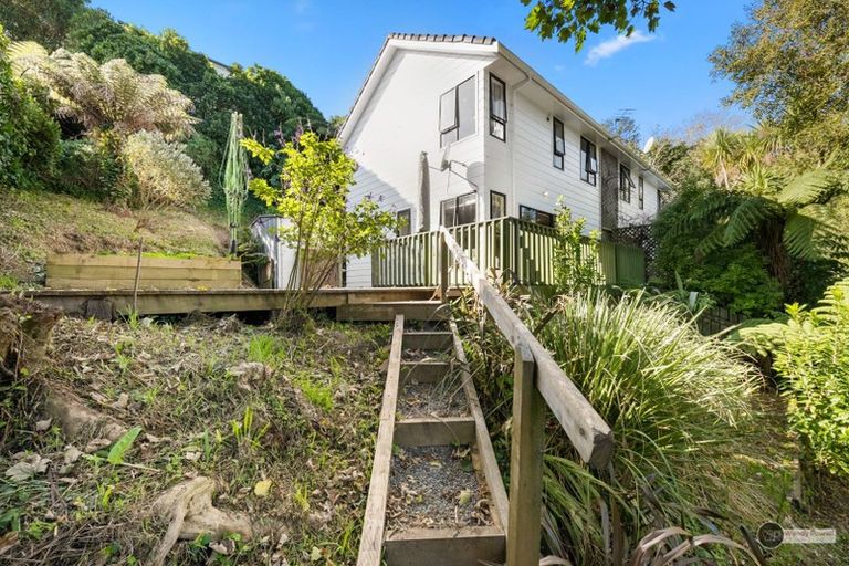 Photo of property in 2/51 Singers Road, Korokoro, Lower Hutt, 5012