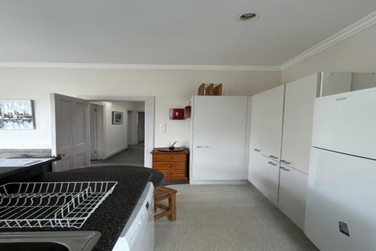 Photo of property in 1/10 Hobson Crescent, Thorndon, Wellington, 6011