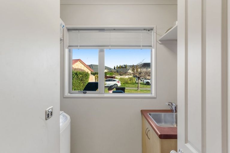 Photo of property in 10 Matthew Place, Aidanfield, Christchurch, 8025
