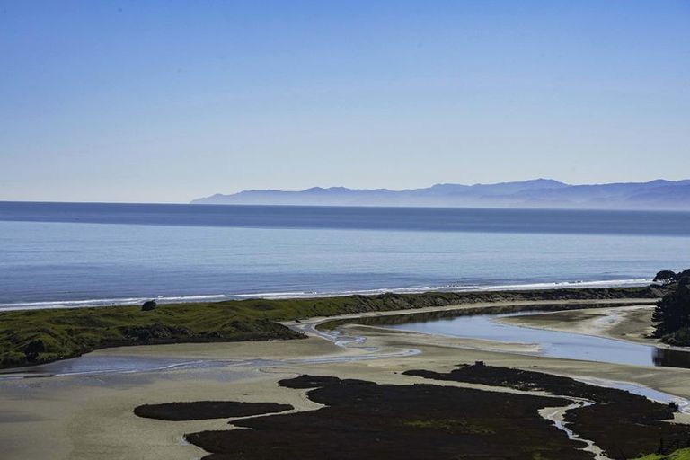 Photo of property in 137 Ohiwa Beach Road, Waiotahe, Opotiki, 3198