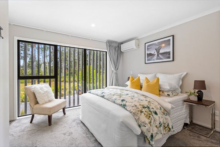 Photo of property in 29 Konoba Avenue, Kumeu, 0810