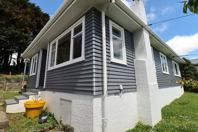 Photo of property in 47 Bedford Street, Cannons Creek, Porirua, 5024