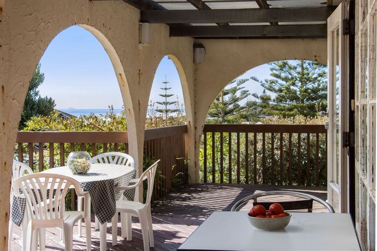 Photo of property in 105 Dillon Street, Waihi Beach, 3611