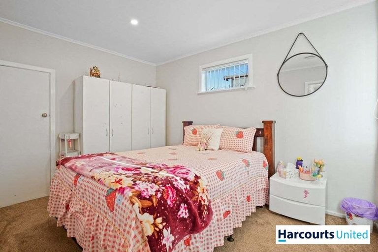 Photo of property in 5 Cornwall Road, Papatoetoe, Auckland, 2025