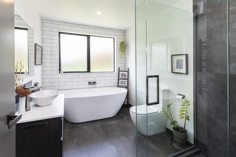 Photo of property in 22 Muir Avenue, Halswell, Christchurch, 8025