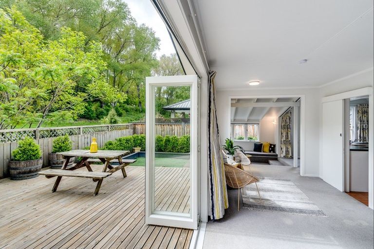 Photo of property in 12 Von Dadelszen Place, Havelock North, 4130