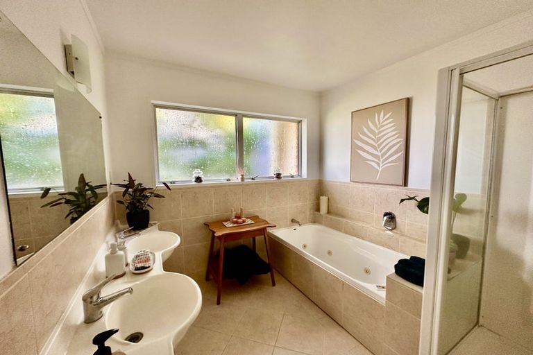 Photo of property in 42 Whitaker Street, Otumoetai, Tauranga, 3110