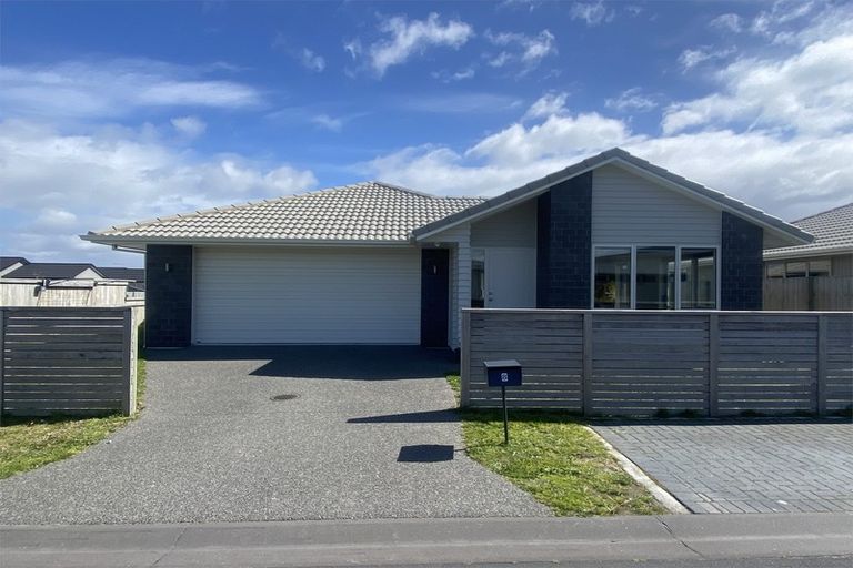 Photo of property in 8 Saddlers Way, Papamoa, 3118