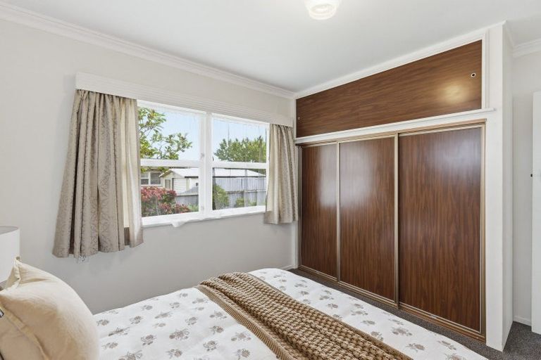 Photo of property in 3 Selwyn Street, Levin, 5510