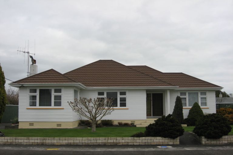 Photo of property in 28 Wilton Street, Levin, 5510