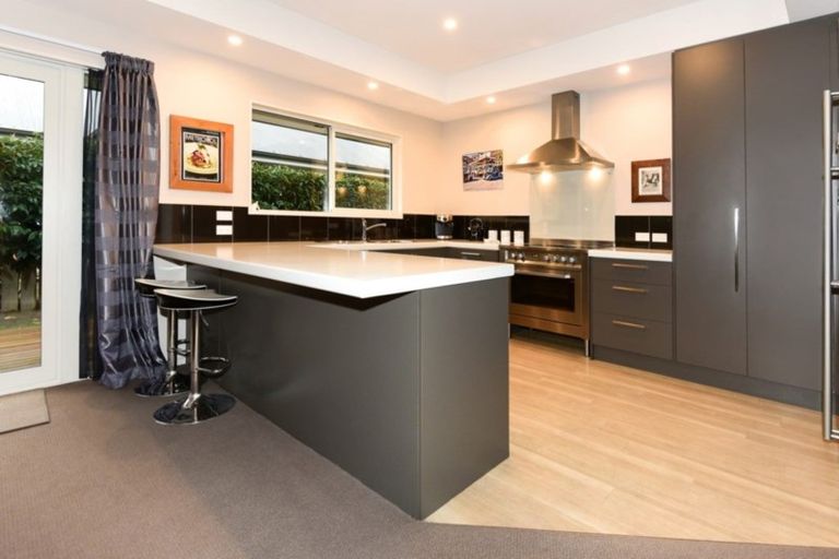 Photo of property in 22 Pemberton Drive, Darfield, 7510