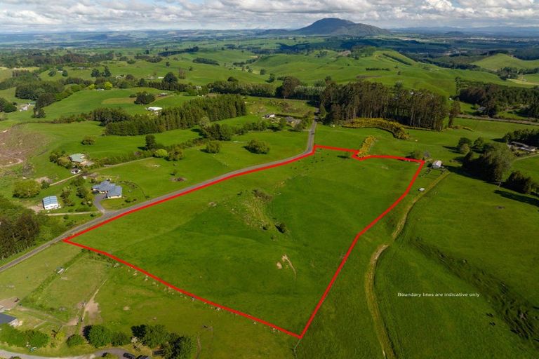 Photo of property in 33 Highview Drive, Wairakei, Taupo, 3384