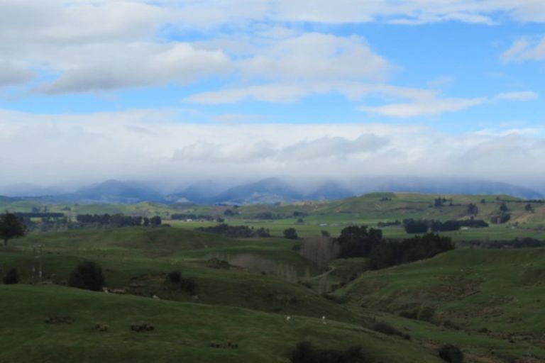 Photo of property in 2526 Rangiwahia Road, Rangiwahia, Kimbolton, 4774