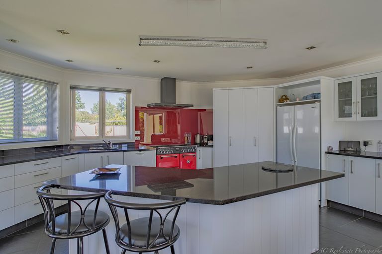 Photo of property in 49 Tancred Street, Geraldine, 7930