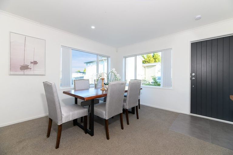 Photo of property in 1/67a Metcalfe Road, Ranui, Auckland, 0612