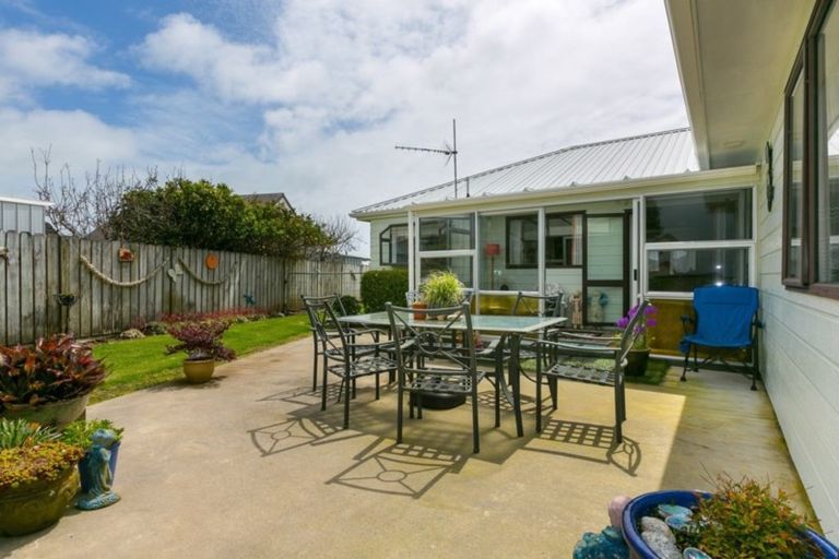 Photo of property in 6 Dillon Drive, Bell Block, New Plymouth, 4312
