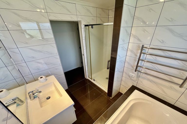 Photo of property in 3 Astor Avenue, Dinsdale, Hamilton, 3204