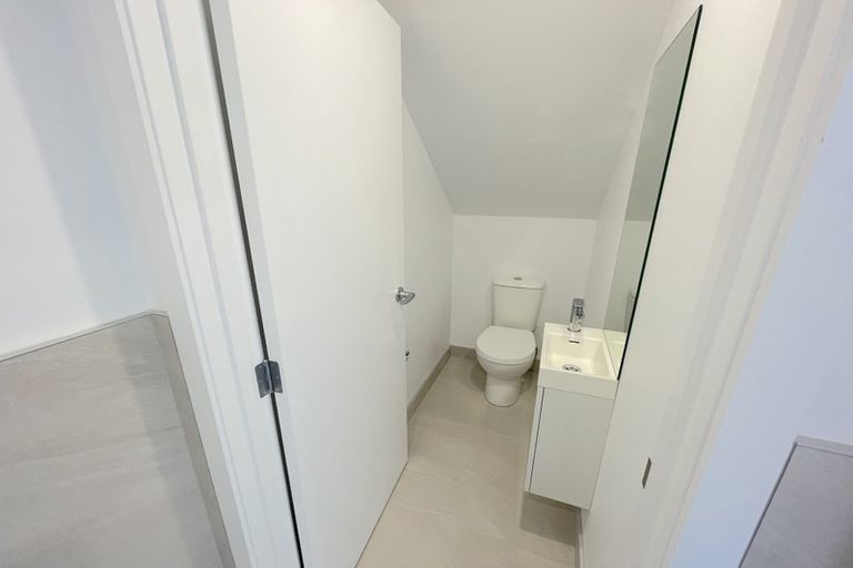 Photo of property in 9 Kaokao Lane, Mangere, Auckland, 2022