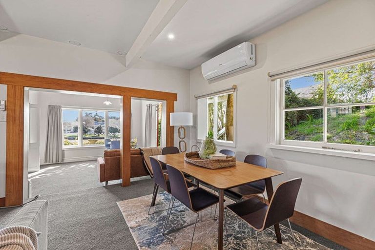 Photo of property in 53 Anzac Parade, Durie Hill, Whanganui, 4500