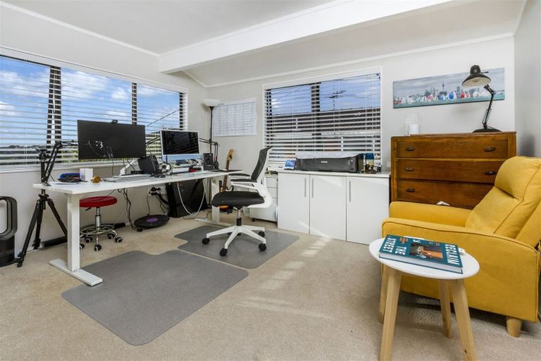 Photo of property in 2/14 Aramoana Avenue, Devonport, Auckland, 0624
