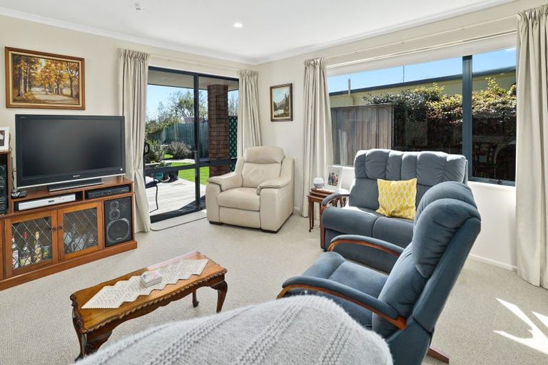 Photo of property in 328 Suffolk Road, Stoke, Nelson, 7011