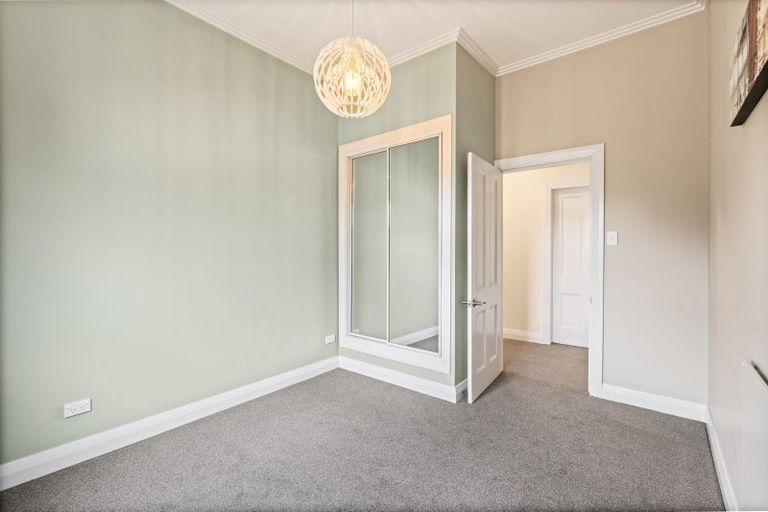 Photo of property in 26 Peel Street, Lawrence, 9532