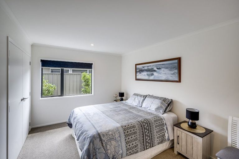 Photo of property in 11 Portland Place, Poraiti, Napier, 4112