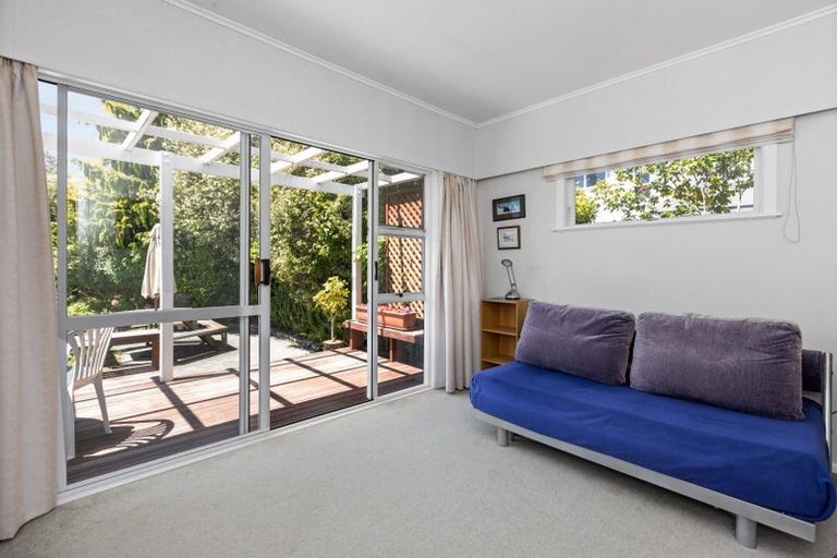 Photo of property in 49 Avondale Road, Taradale, Napier, 4112