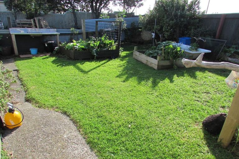 Photo of property in 2 Egmont Street, Patea, 4520