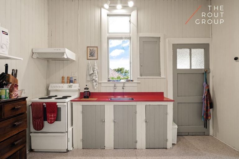 Photo of property in 127 Oakwood Avenue, Balaclava, Dunedin, 9011