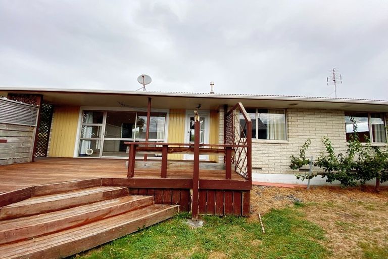 Photo of property in 51 Rhonda Avenue, Deanwell, Hamilton, 3206