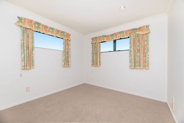 Photo of property in 30 Limerick Place, Dannemora, Auckland, 2016
