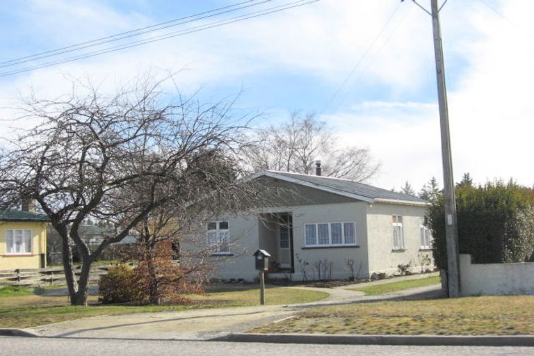 Photo of property in 21 Thomas Street, Ranfurly, 9332