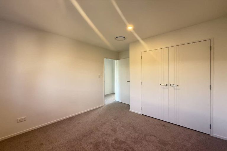 Photo of property in 30c Durham Street, Te Atatu Peninsula, Auckland, 0610