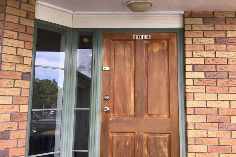 Photo of property in 101a Royal Road, Massey, Auckland, 0614
