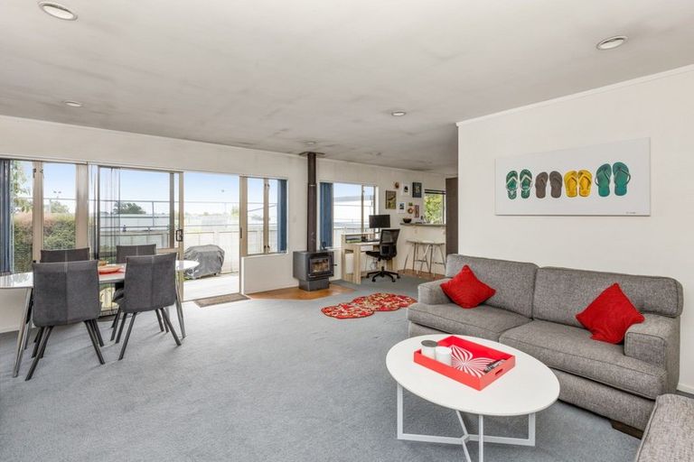 Photo of property in 143a Te Mata Road, Havelock North, 4130