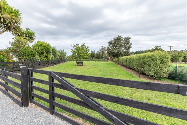 Photo of property in 174 Muhunoa Road West, Ohau, Levin, 5570