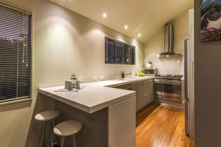 Photo of property in 1/46 Masterton Road, Rothesay Bay, Auckland, 0630