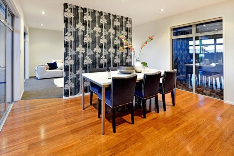 Photo of property in 73d Oraha Road, Kumeu, 0892