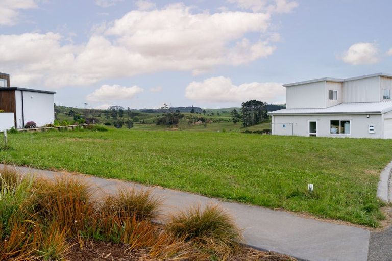 Photo of property in 1 Koromiko Lane, Raglan, 3225