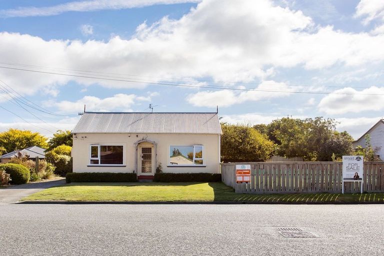 Photo of property in 10 Sefton Street, Belfast, Christchurch, 8051